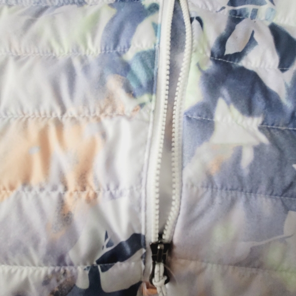 Columbia White Out Omni Heat  Womens Puffer Vest Size 2X - Picture 4 of 15